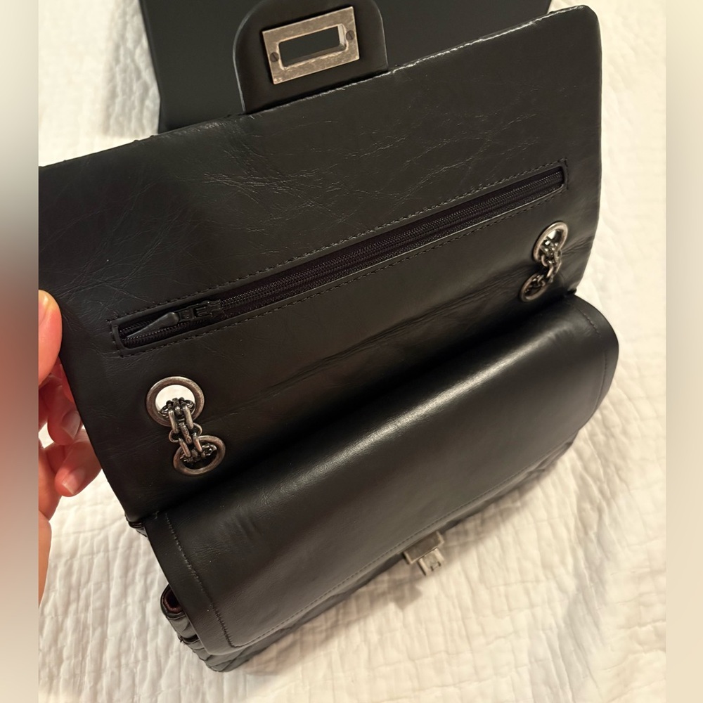 Chanel Reissue 225 Distressed Black RHW - Picture 10 of 14